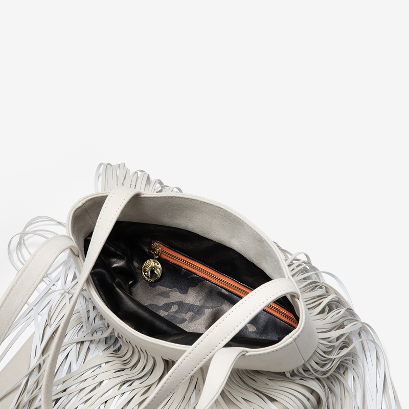 Fringe Shopper "Wellington Blond"