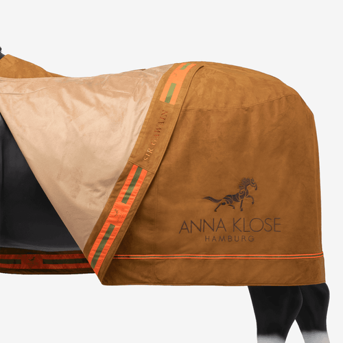 Exclusive Suede Blanket "Hunter Brown with embroidered Logo"